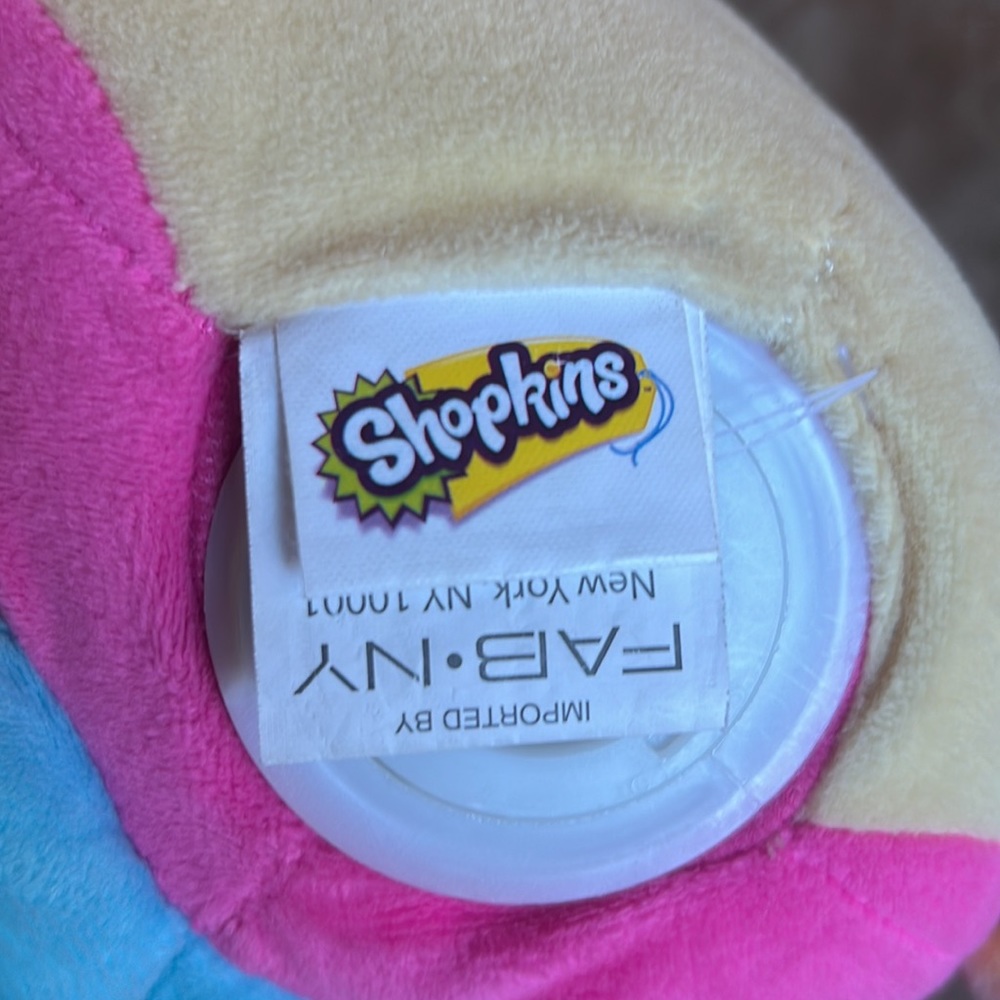Shopkins *NWOT* Kids D'Lish Donut Plush Bank - Picture 9 of 9